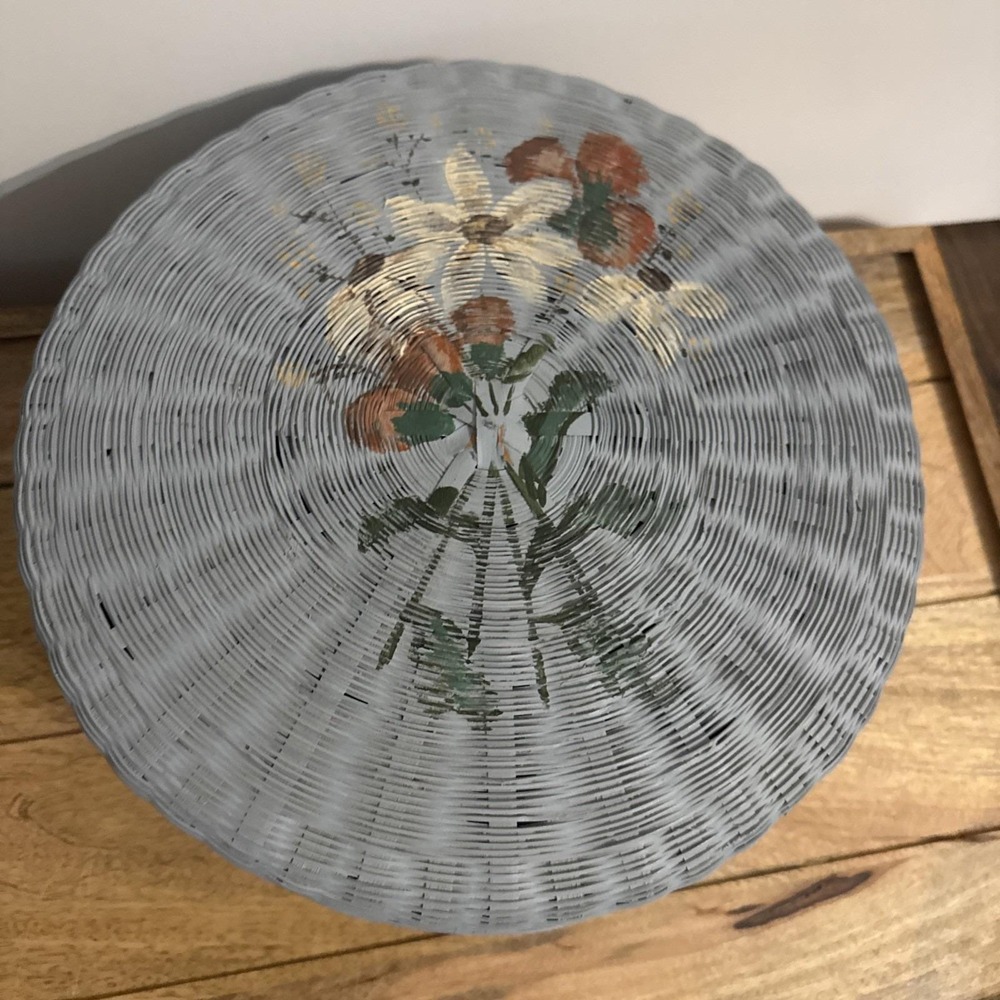 Vintage Chinese Bamboo Sewing Basket Hand Painted Floral Round Lid 10"